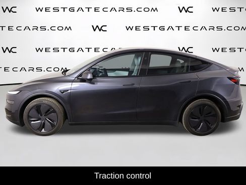 Used 2026 Tesla Model Y Long Range AWD/4WD image 5