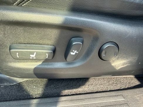 Used 2014 Toyota 4Runner Limited AWD/4WD image 28