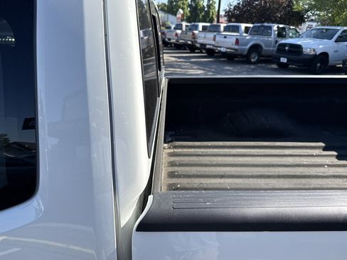 Used 2019 Nissan Frontier SV RWD image 22
