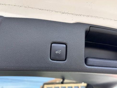 Used 2022 Ford Escape SE w/ Convenience Package image 42