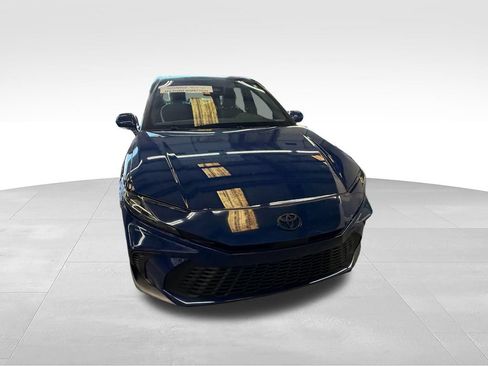 Used 2025 Toyota Camry SE w/ Multimedia Upgrade Package FWD image 8