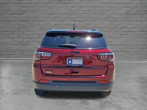 Used 2021 Jeep Compass Latitude w/ Sun and Sound Group AWD/4WD image 10