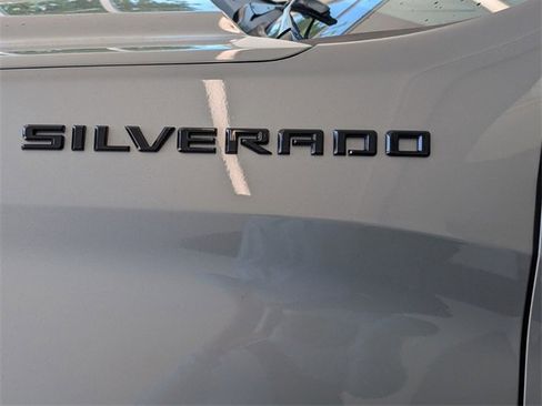 Used 2024 Chevrolet Silverado 1500 Custom w/ Dark Appearance Package image 5