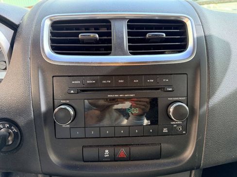 Used 2012 Dodge Avenger SE FWD image 15