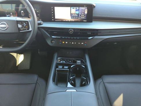 Certified 2025 Nissan Murano SL image 23