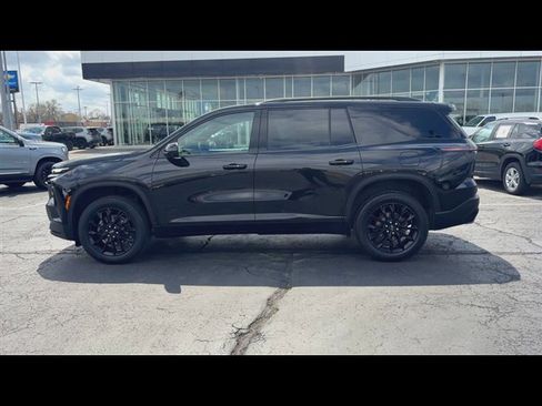 Certified 2024 Chevrolet Traverse LT w/ Midnight/Sport Edition image 5