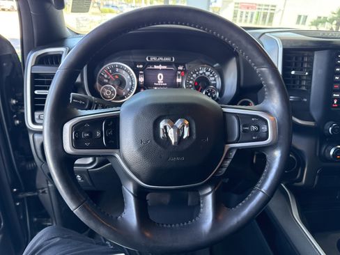 Used 2020 RAM 1500 Lone Star RWD image 17