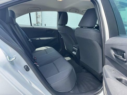 Used 2025 Toyota Corolla LE FWD image 14