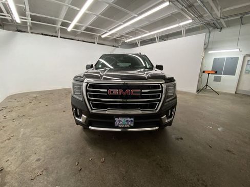 Used 2021 GMC Yukon XL SLT w/ SLT Luxury Plus Package image 9