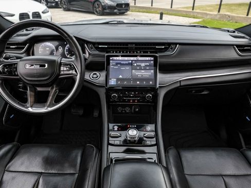 Used 2021 Jeep Grand Cherokee L Overland w/ Luxury Tech Group IV image 12