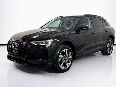 Used 2022 Audi e-tron Premium w/ Convenience Plus Package