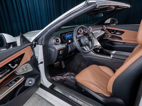 Certified 2026 Mercedes-Benz CLE 300 4MATIC Cabriolet image 15
