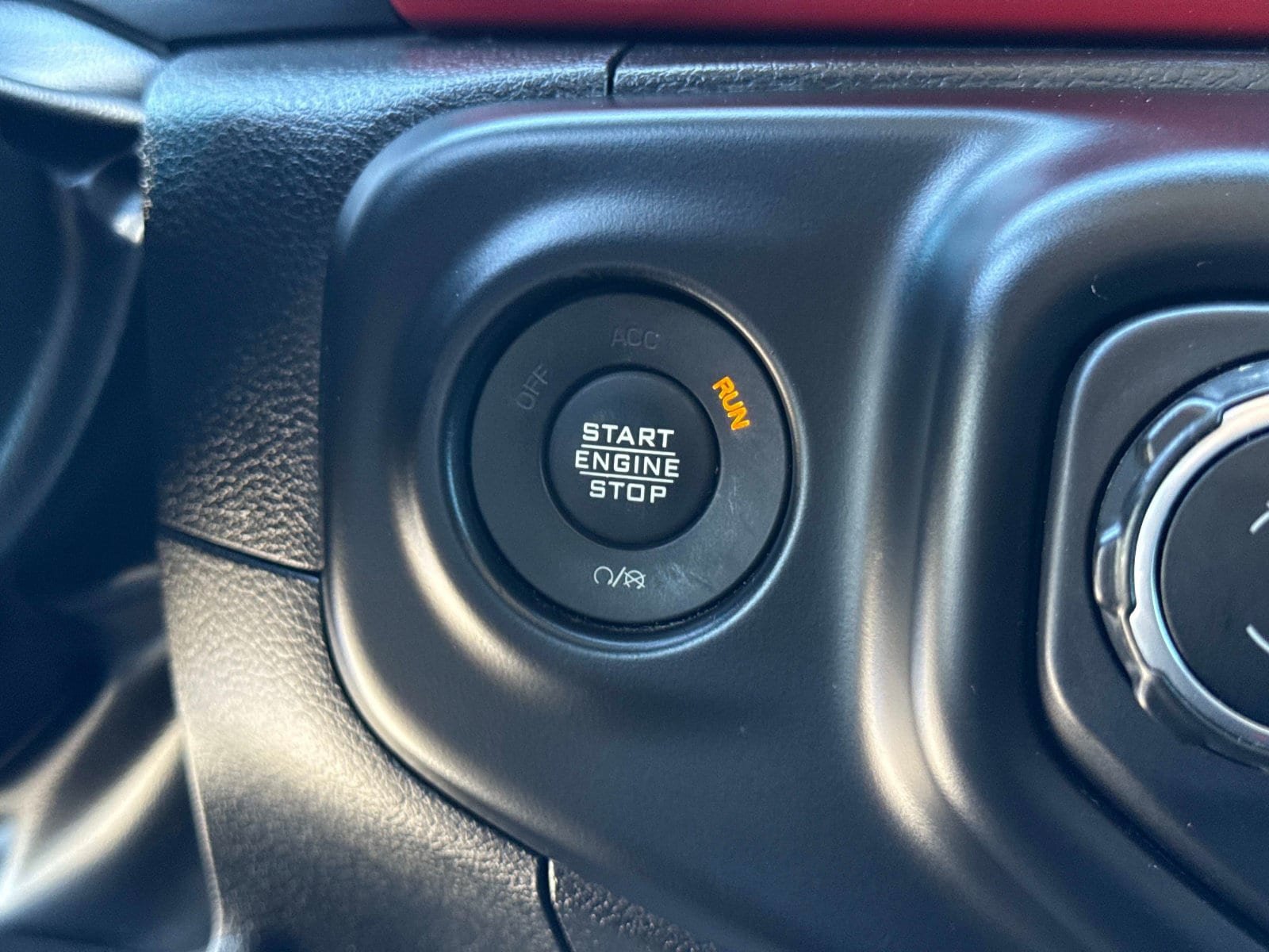 Used 2022 Jeep Gladiator Rubicon AWD/4WD image 28