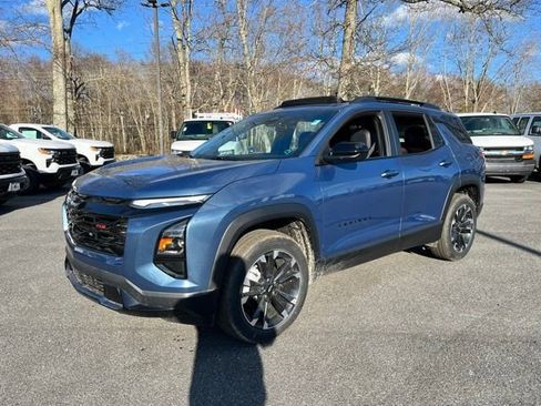 Used 2026 Chevrolet Equinox RS w/ Convenience Package III AWD/4WD image 2