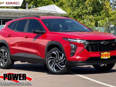 Used 2026 Chevrolet Trax RS w/ Driver Confidence Package FWD image 1