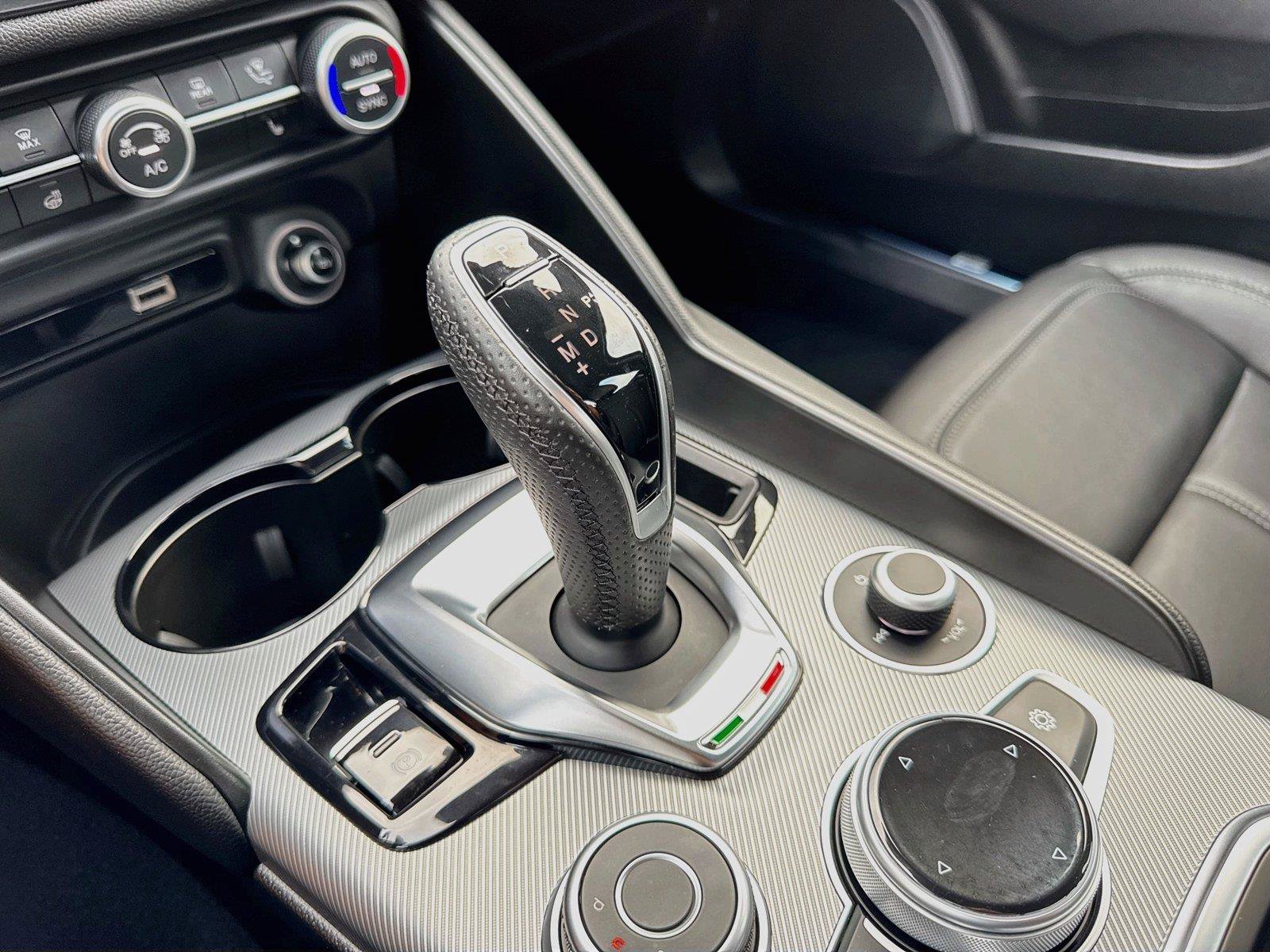 Used 2025 Alfa Romeo Giulia w/ Driving Assist Package RWD image 22