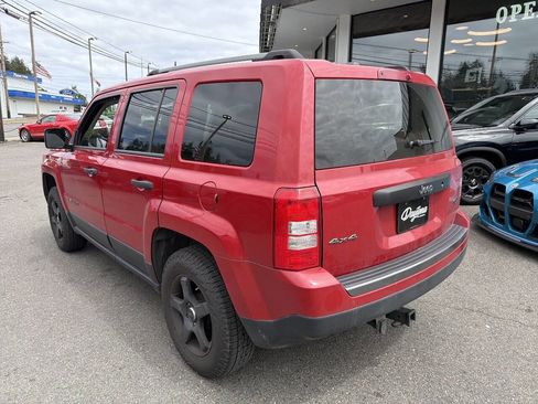 Used 2017 Jeep Patriot Sport AWD/4WD image 2