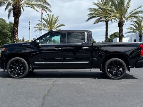 New 2026 Chevrolet Silverado 1500 High Country AWD/4WD image 6
