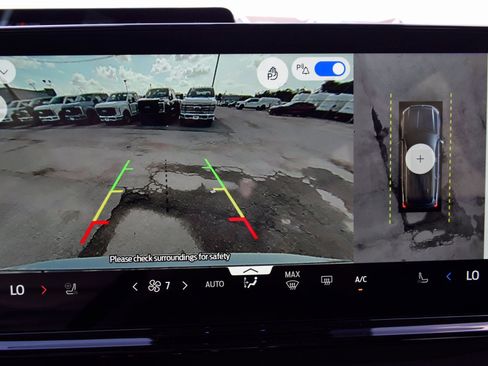 New 2025 Ford Expedition Platinum w/ Driver's Package image 13