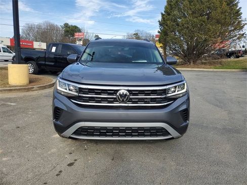 Certified 2023 Volkswagen Atlas SE w/ Panoramic Sunroof Package image 2