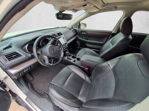 Used 2018 Subaru Outback 2.5i Limited AWD/4WD image 10