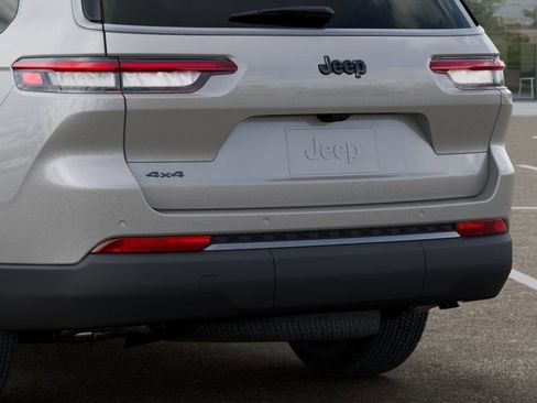 New 2026 Jeep Grand Cherokee L 4WD image 14