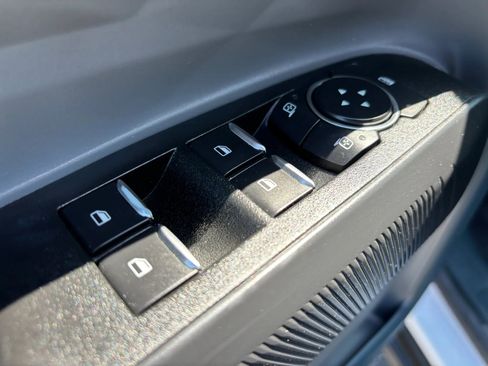 Used 2022 Ford Maverick XL FWD image 46