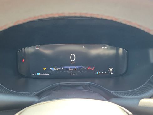 Used 2025 Jeep Compass Trailhawk w/ Trailhawk Elite Group image 27