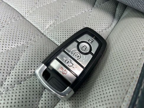 Used 2022 Ford F150 Limited AWD/4WD image 31