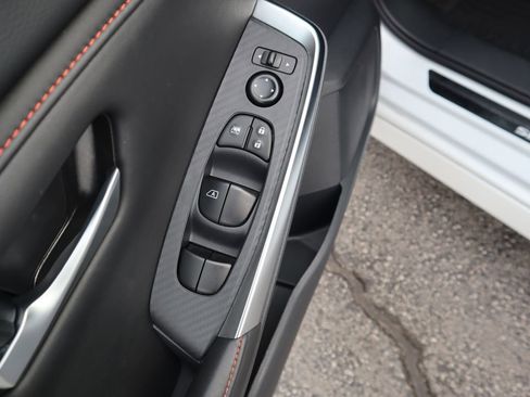 Used 2025 Nissan Sentra SR image 18