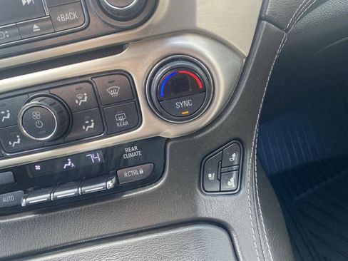 Used 2020 GMC Yukon Denali w/ Denali Premium Package AWD/4WD image 45