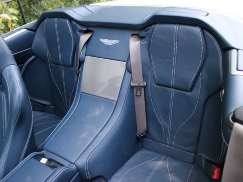 Used 2014 Aston Martin DB9 Volante RWD image 20