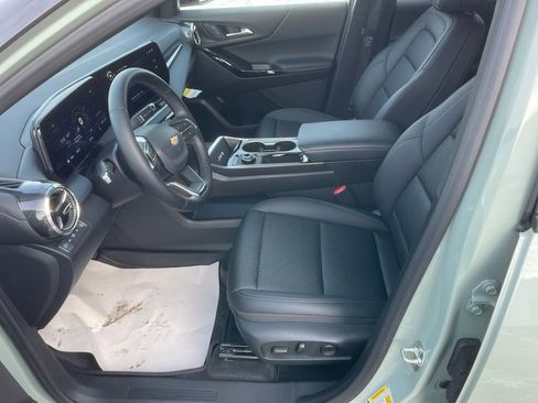 New 2026 Chevrolet Equinox LT w/ Convenience Package II image 11