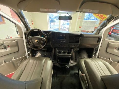 Used 2021 Chevrolet Express 2500 w/ Driver Convenience Package image 19