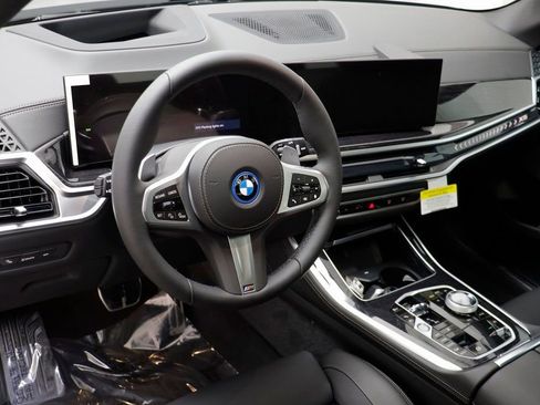 New 2026 BMW X5 xDrive50e w/ Executive Package AWD/4WD image 7
