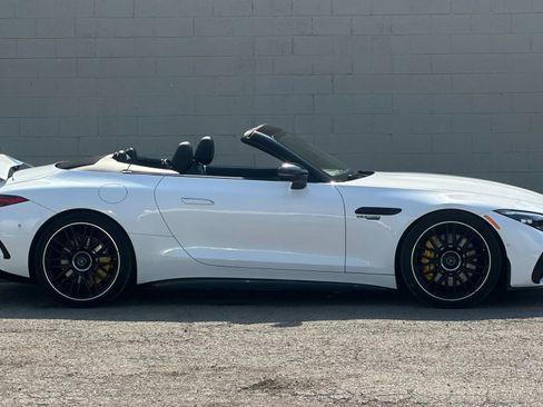 Used 2022 Mercedes-Benz SL 63 AMG 4MATIC image 39