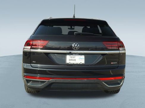 Used 2021 Volkswagen Atlas Cross Sport SE w/ Panoramic Sunroof Package image 7