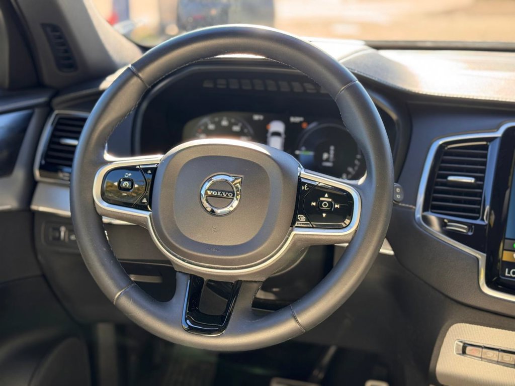 Used 2022 Volvo XC90 T8 R-Design w/ Advanced Package AWD/4WD image 28