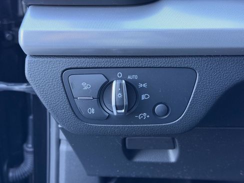 Used 2020 Audi Q5 2.0T Titanium Premium Plus w/ Premium Plus Package image 22