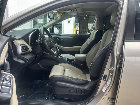Used 2020 Subaru Outback Limited AWD/4WD image 12