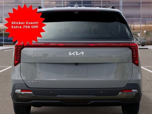 New 2026 Kia Carnival SX Prestige FWD image 16