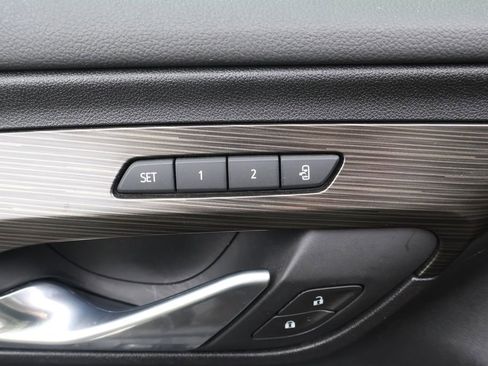 Used 2020 GMC Terrain SLT w/ Preferred Package image 14