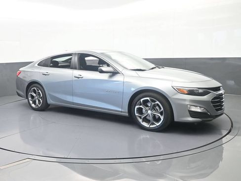 Used 2024 Chevrolet Malibu LT FWD image 8