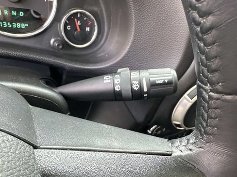 Used 2017 Jeep Wrangler Unlimited Sahara w/ Dual Top Group AWD/4WD image 20