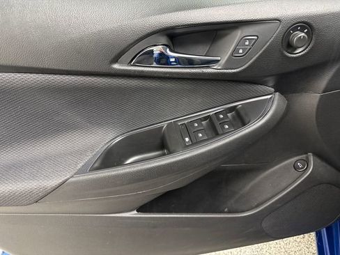 Used 2019 Chevrolet Cruze LT image 10