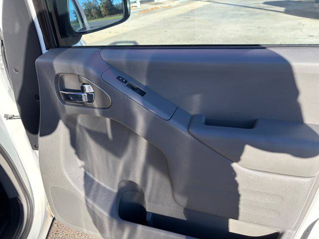 Used 2016 Nissan Frontier SV AWD/4WD image 24