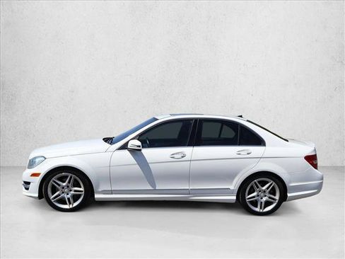 Used 2013 Mercedes-Benz C 300 4MATIC Sedan image 9