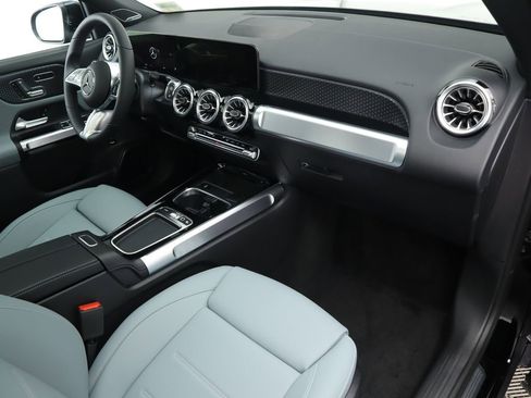 New 2026 Mercedes-Benz GLB 250 image 18