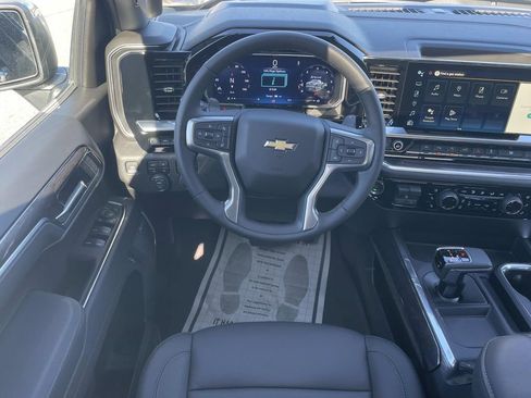 New 2026 Chevrolet Silverado 1500 LTZ w/ LTZ Premium Package AWD/4WD image 13