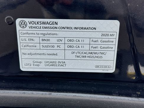 Used 2020 Volkswagen Tiguan SE image 20